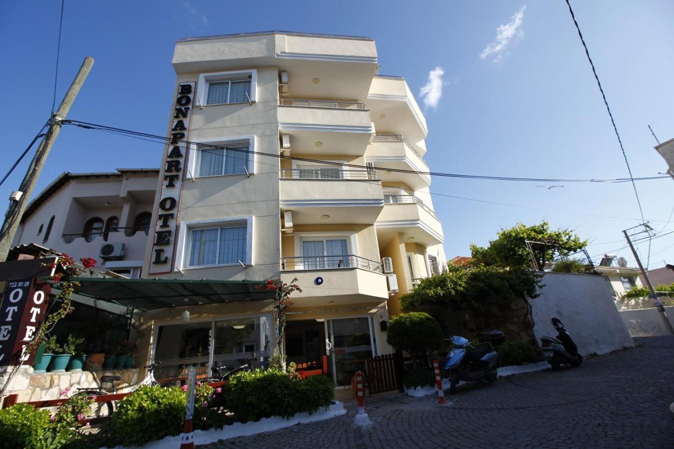 Bonapart Hotel Кешме Экстерьер фото